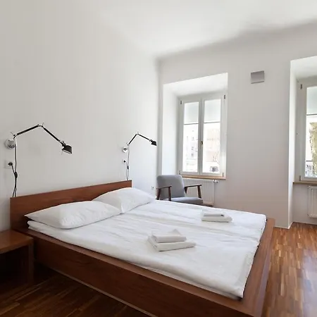 Julija&Robert'S Riverview Apartments And Rooms Ljubljana Exterior photo